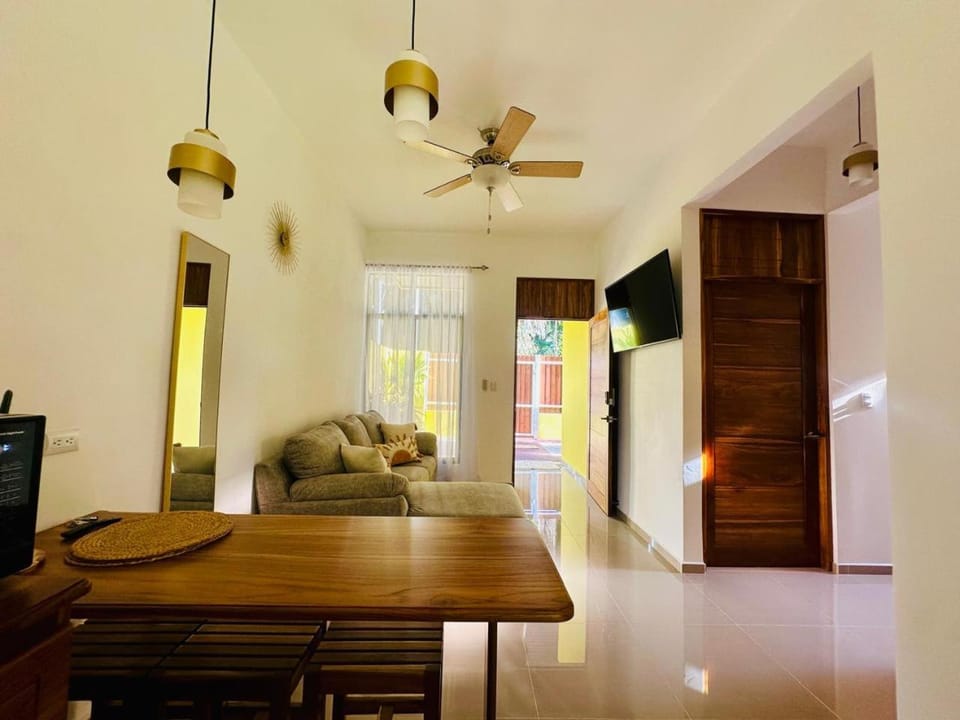 Communal lounge/ TV room, Dining area