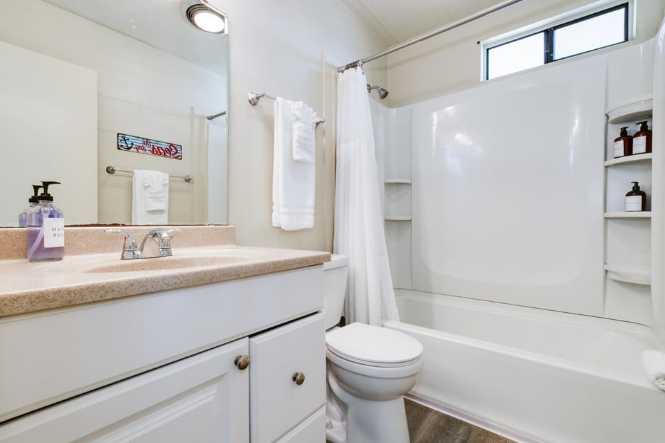 Toilet, Bathroom, Bath