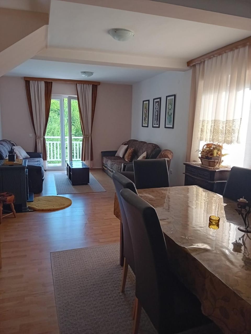Living room, Seating area, Dining area