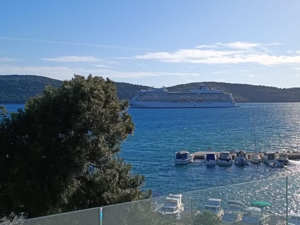 Prvi red do mora Apartment in Šibenik