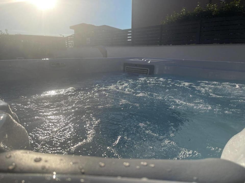 Villa Gusto 4 Mit Pool und beheiztem Whirlpool House in Vodnjan