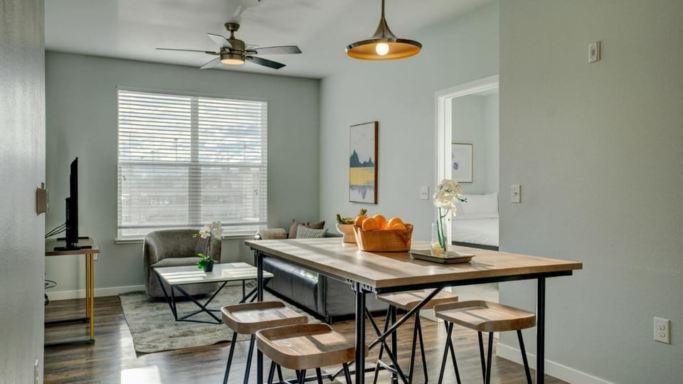 Luxury 1BEDROOM 1BATH SLABTOWN-PEARL Apartment in Portland
