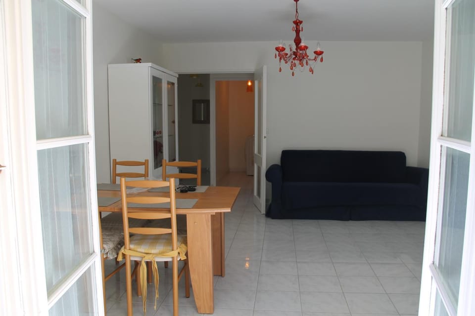 France, Nice, Long stay in Old town, Castle Hill Apartment in Nice