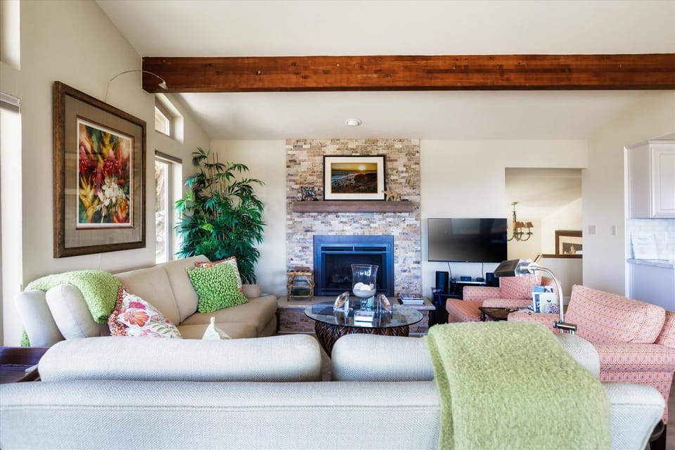 Beachcomber Monthly-Spring Special Mar thru May House in Cambria