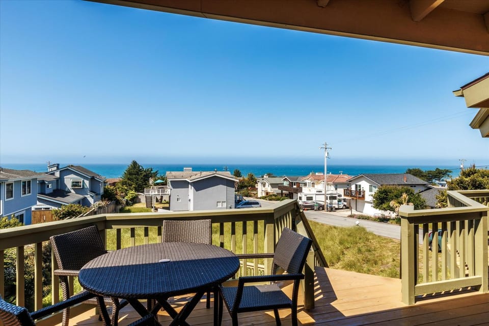 Beachcomber Monthly-Spring Special Mar thru May House in Cambria