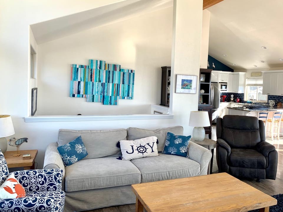 Seaside Serenity Monthly- Special Discount April-June House in Cambria