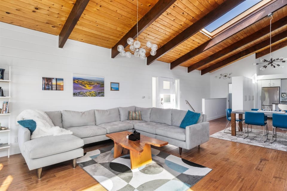 The Surly Mermaid-Ocean View Monthly-Spring Special Mar thru May House in Cambria