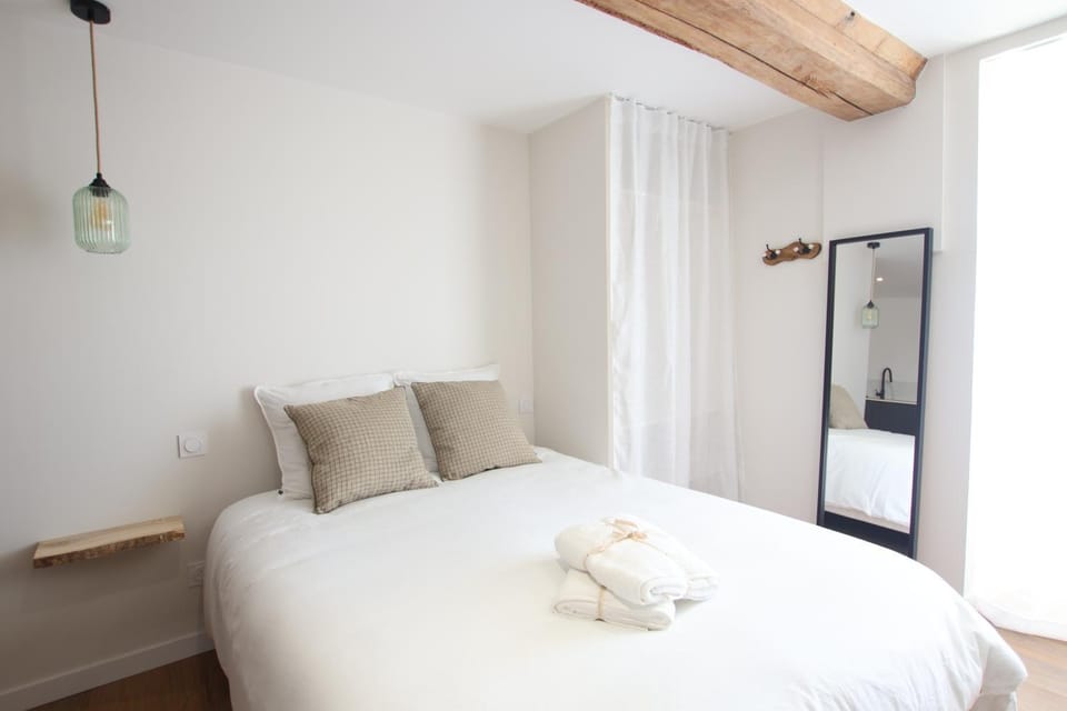 Maison Bello - Chic Apartment in Pays de la Loire