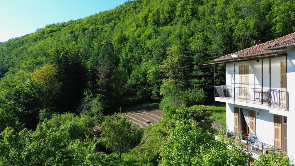 Property building, Balcony/Terrace