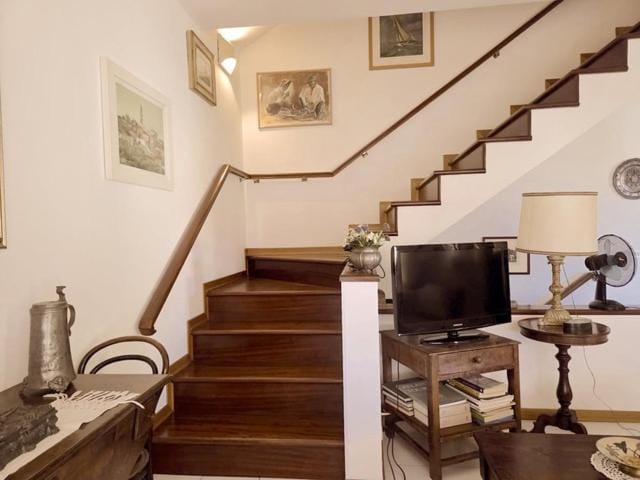 Villa with Newly Redesigned Garden, Between the Sea & Marble Mountains Villa in Carrara