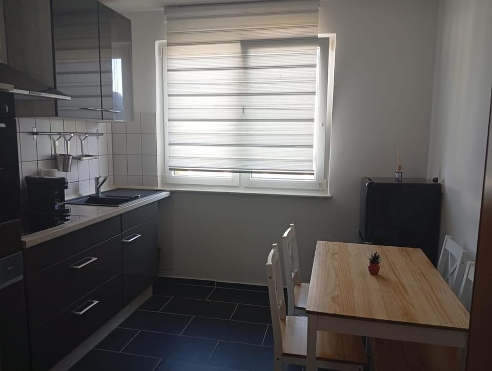 Dining area, kitchen