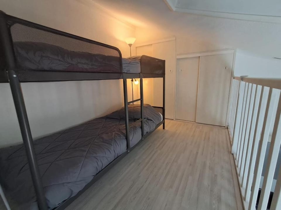 Maison fleurs des sables Apartment in Occitanie
