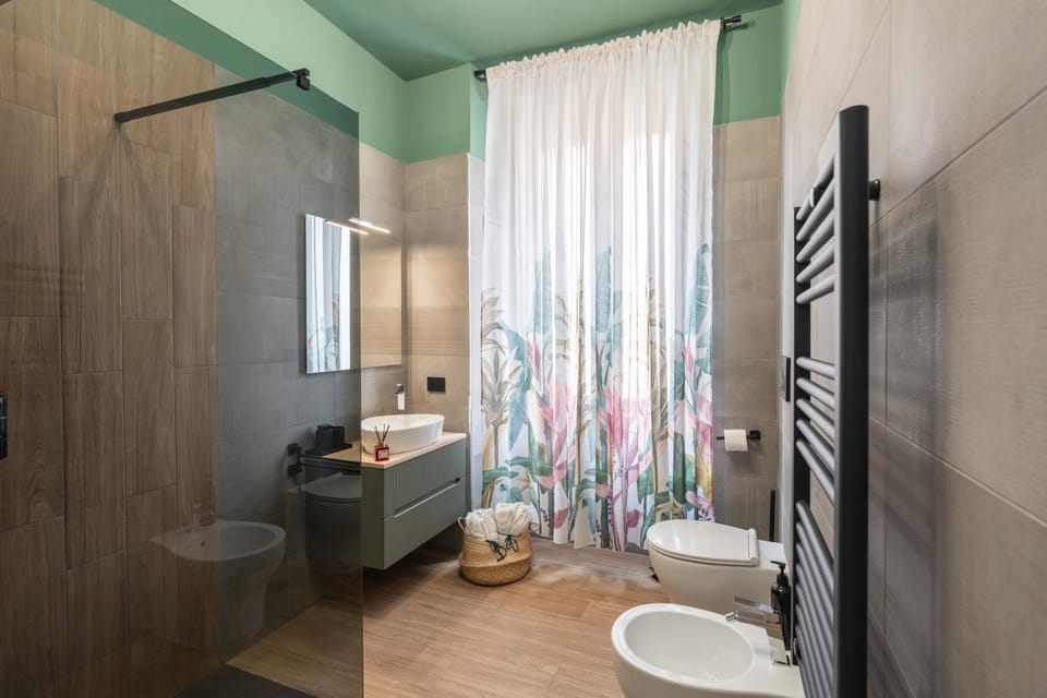 Shower, Bathroom