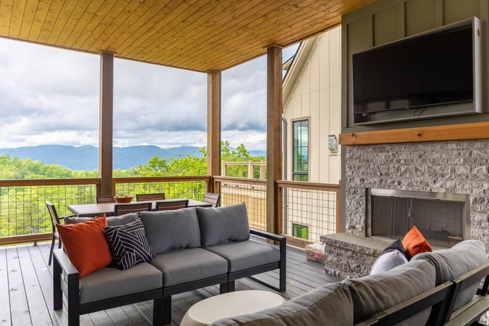 Calico Haven At Blue Ridge Mountain Club House in Watauga
