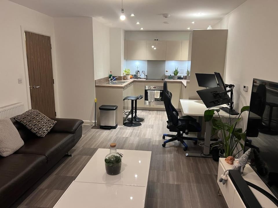 Cozy 1 Bedroom Apartment Retreat Apartment in Grays