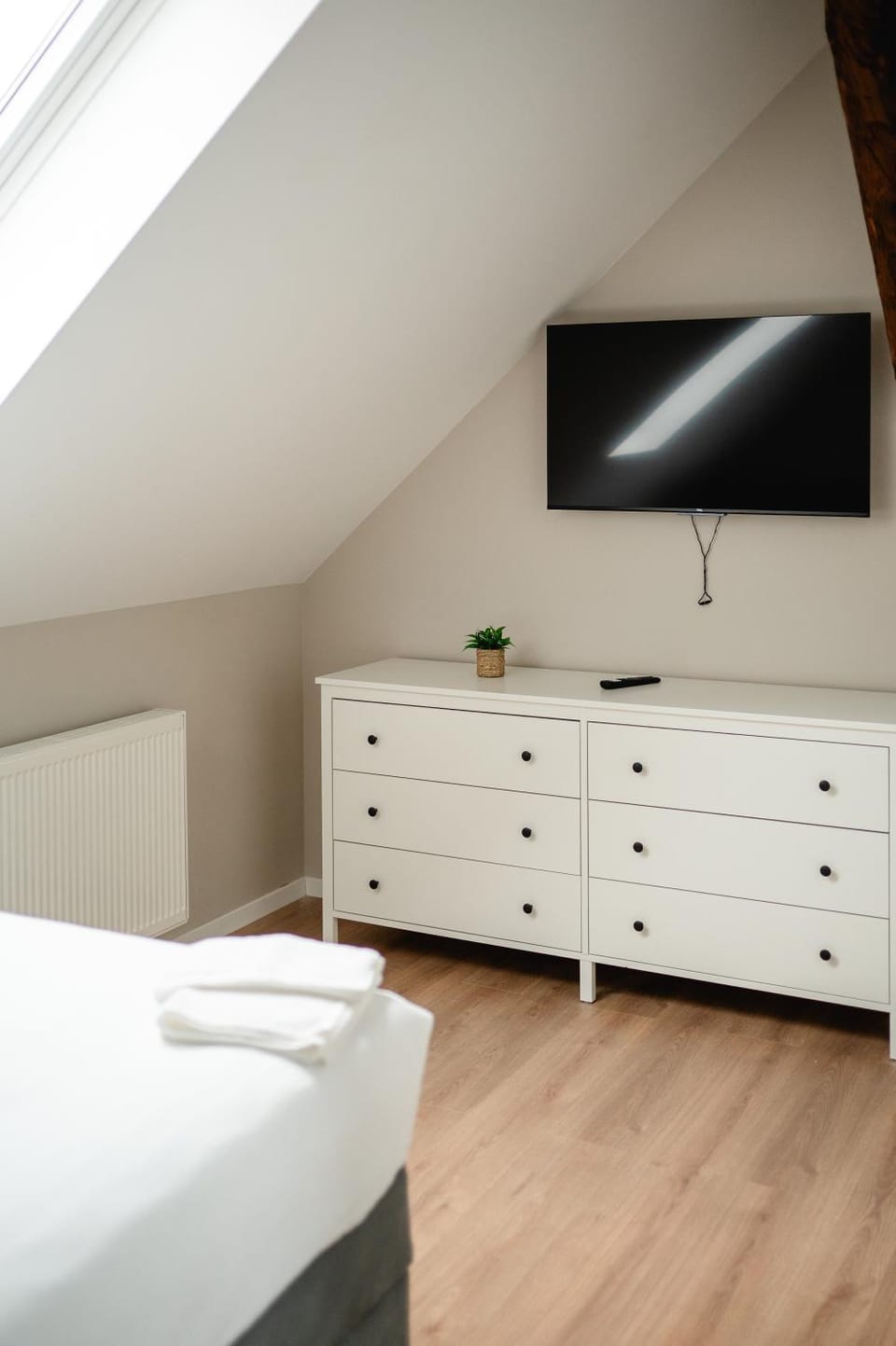 Communal lounge/ TV room, TV and multimedia, Bedroom