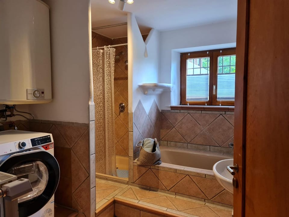 Shower, Bathroom, Bath, dryer