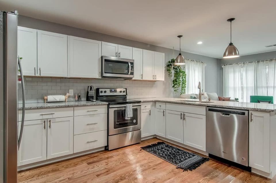 Hotel Monica by Stay Local Nashville House in Nashville
