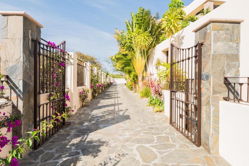 Villa de Suenos by Cabo Villas Villa in Baja California Sur