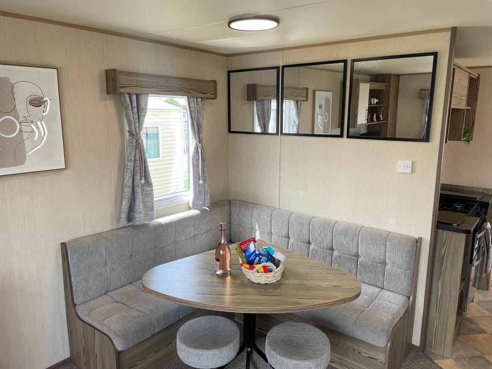 Golden Sands Getaways Weymouth Apartment in Weymouth