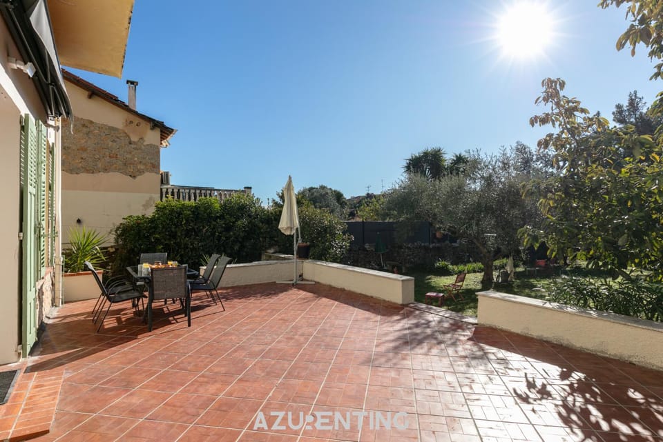 Patio, Day, Garden view