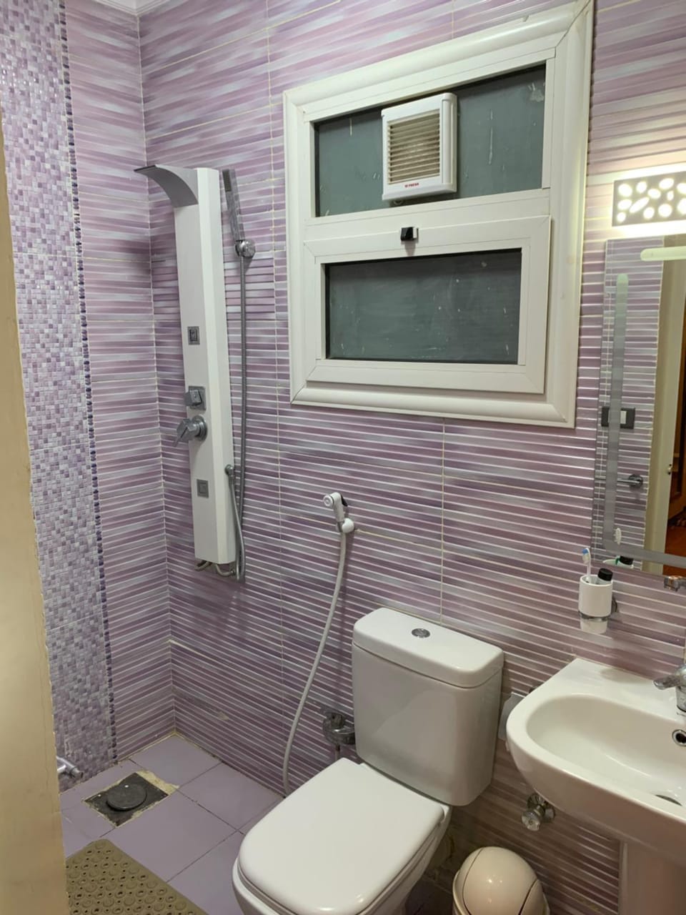Shower, Toilet, Bathroom