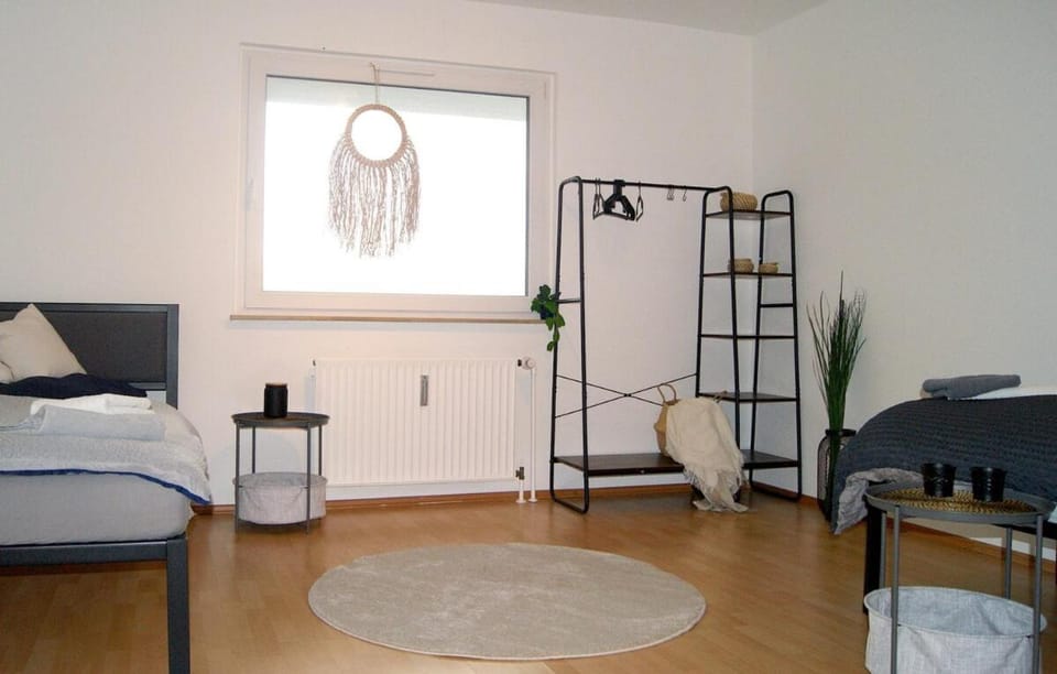 Bed, Photo of the whole room, Seating area, Bedroom