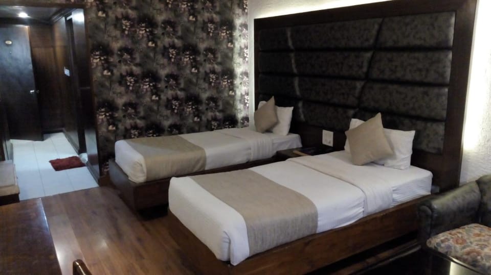 Hotel Solitaire Chandigarh - 10 Mins from Railway Station Hotel in Punjab, India