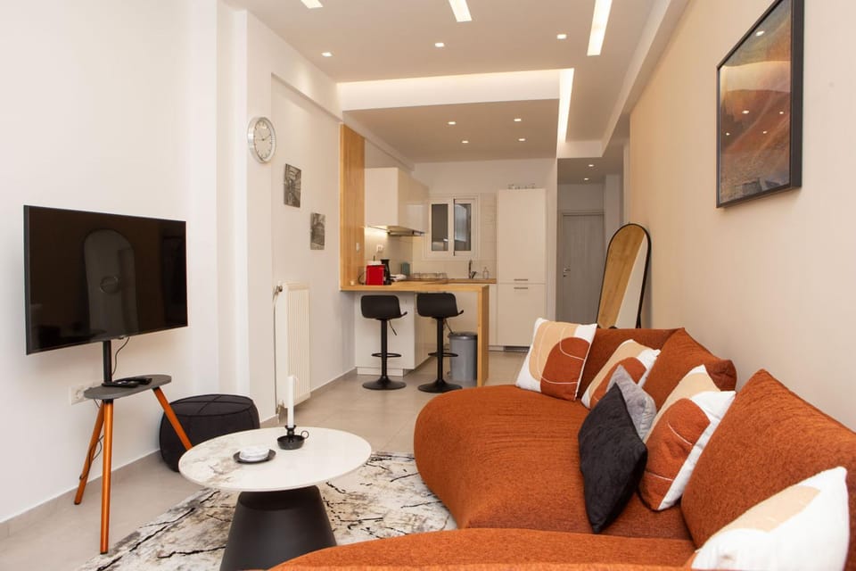 Kitchen or kitchenette, Living room, Seating area