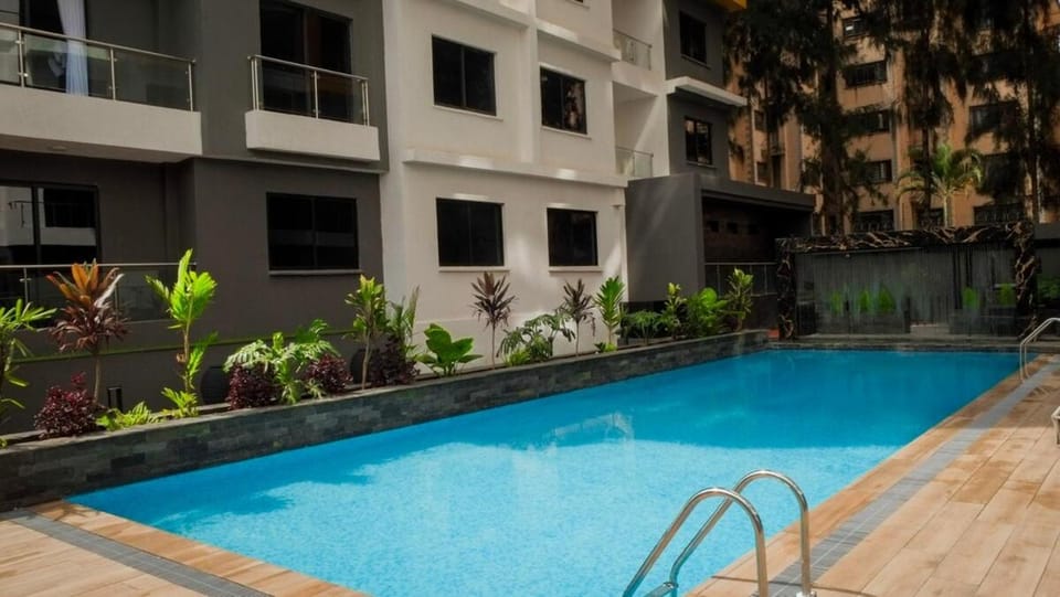 Pool view, Swimming pool, sunbed