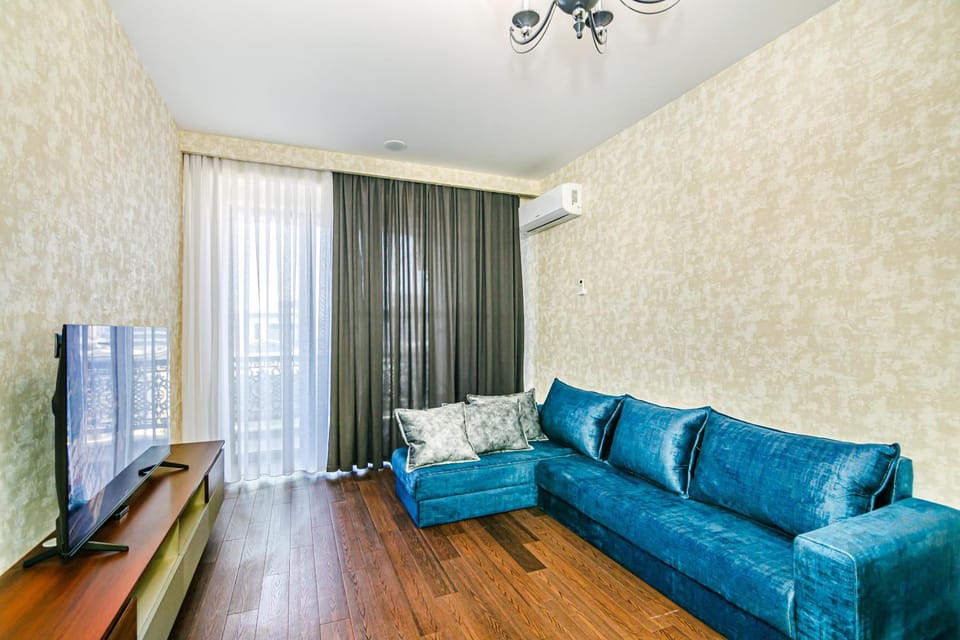 Communal lounge/ TV room, TV and multimedia, Living room, Seating area