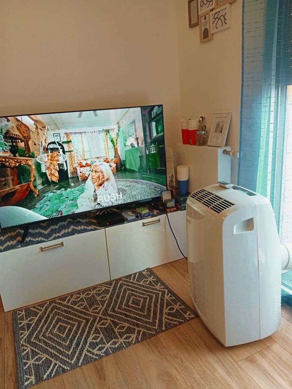 TV and multimedia, Evening entertainment, air conditioner