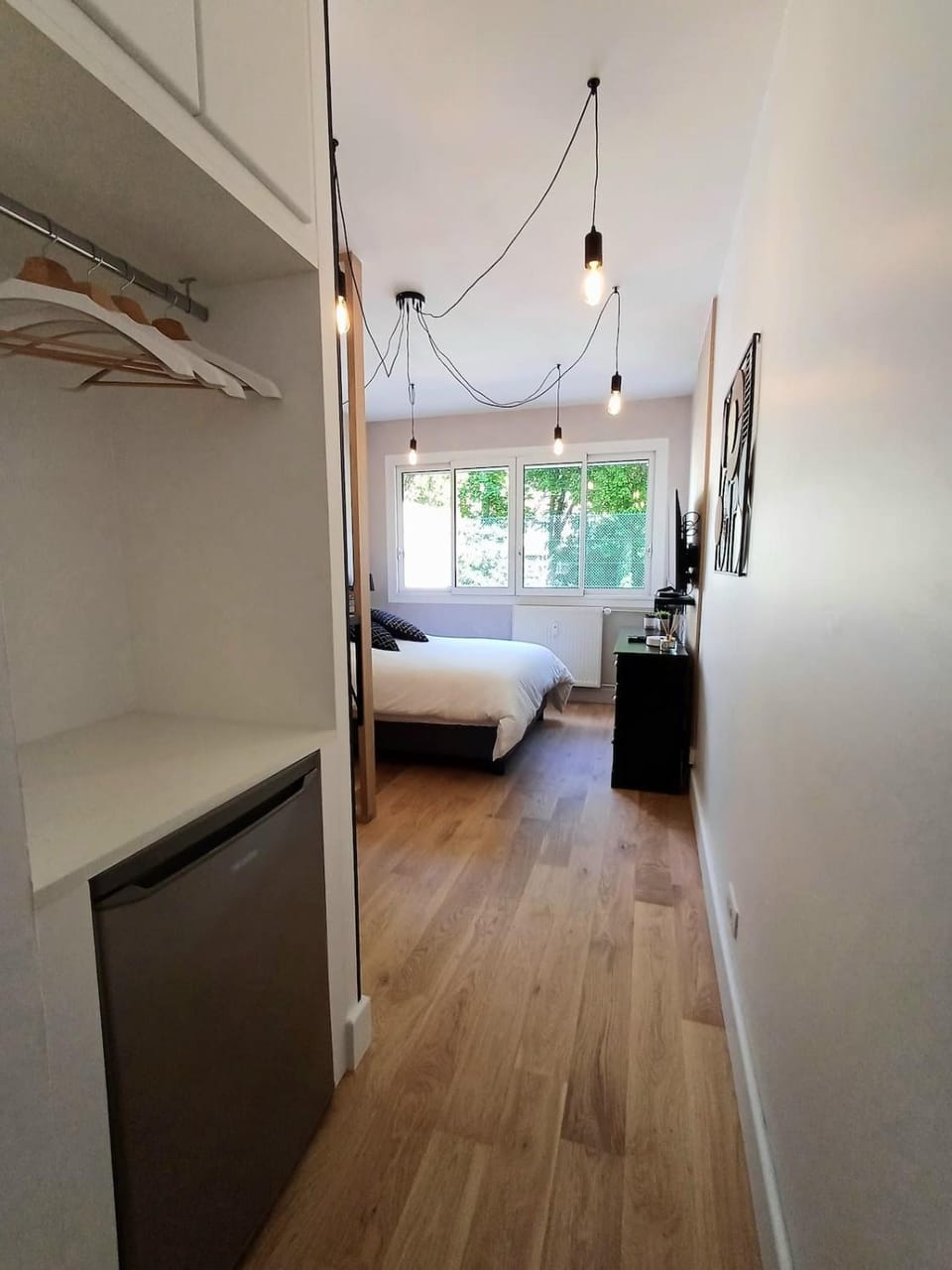 The Brut Case - Avenue de Champagne Apartment in Epernay