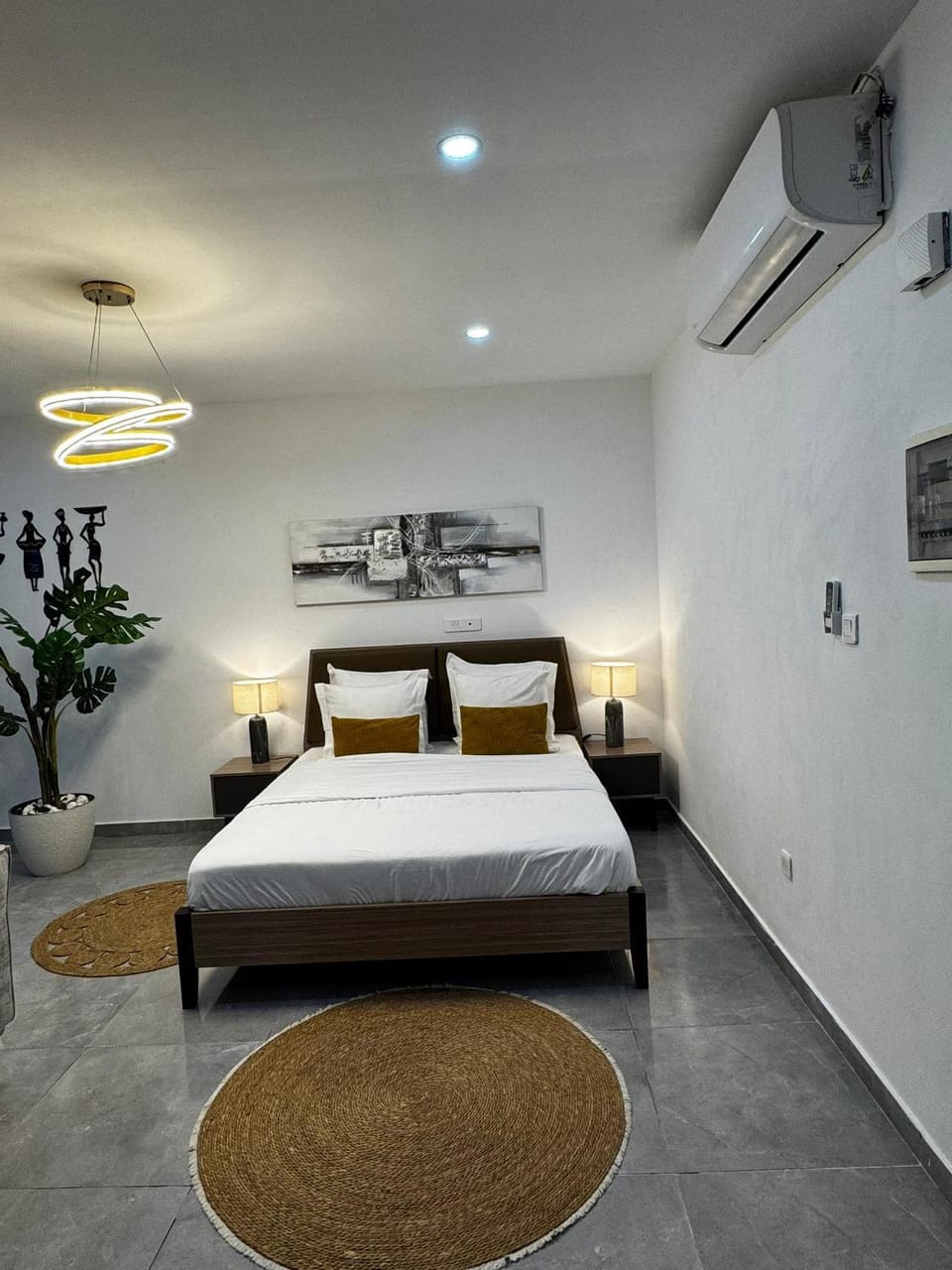 ORY luxury garden Jacuzzi Apartment in Africa
