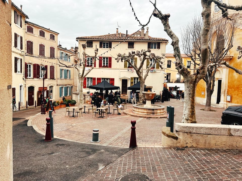 Neighbourhood, City view, Street view, Location