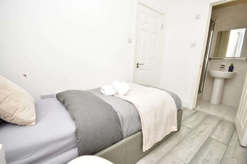 Toilet, Bedroom