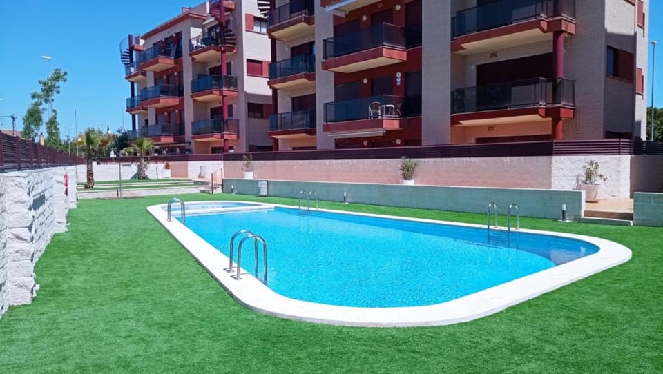 Property building, Swimming pool