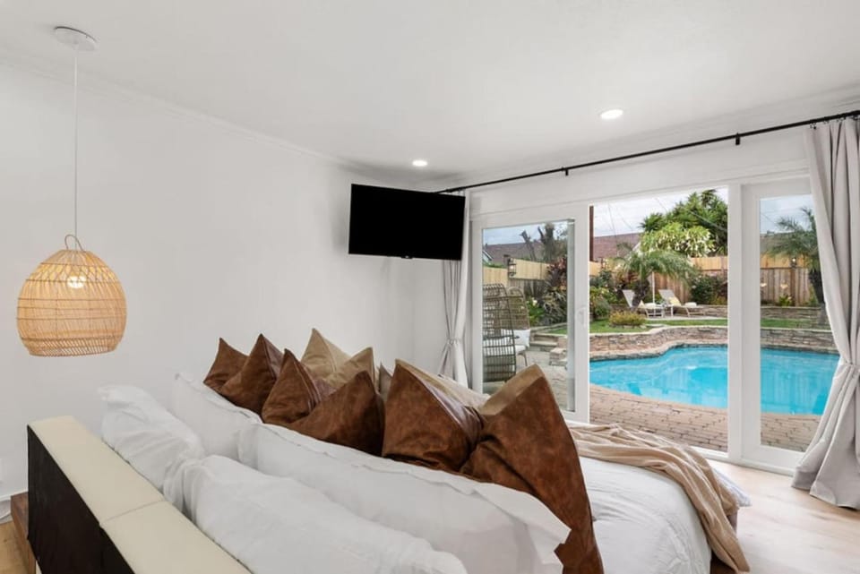 Sunny Daze - Heated Pool - Billiards - Games House in Placentia