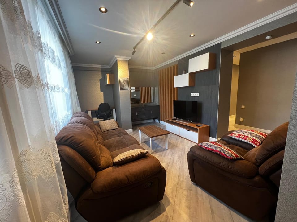 IZMIR Park Apart Apartment in Baku