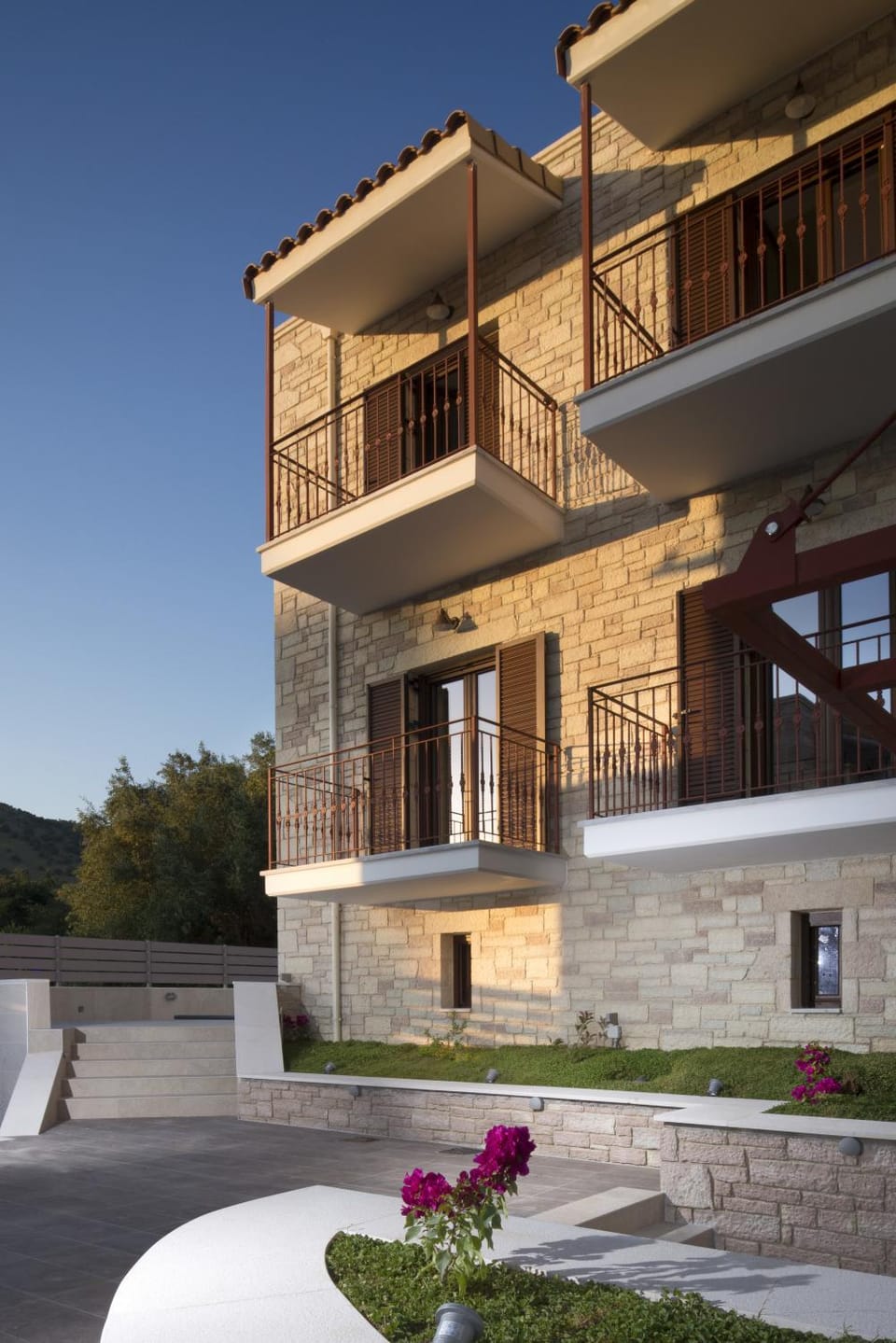Property building, Day