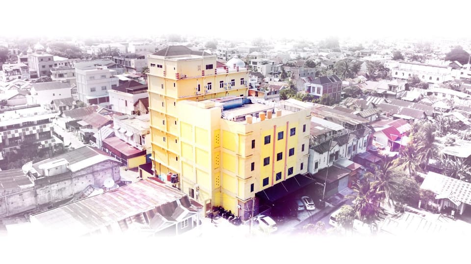 Property building, Bird's eye view, City view, Landmark view, Location