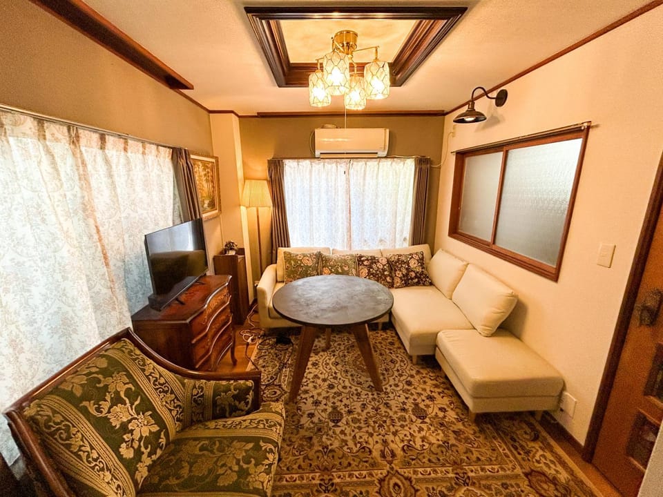Unique house mixed Japanese and European old style Apartment in Shinjuku
