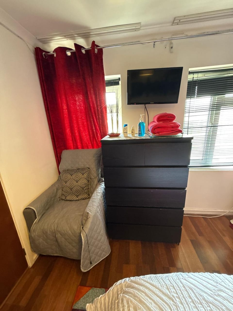 Communal lounge/ TV room, TV and multimedia, Living room