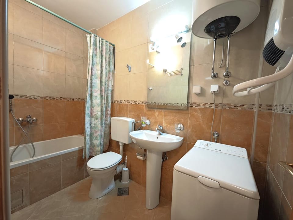 Toilet, Bathroom, Bath