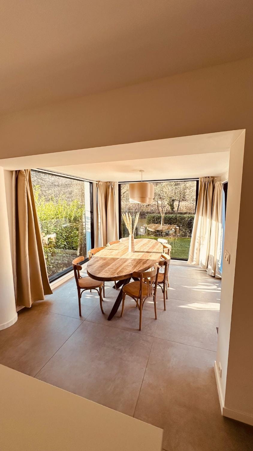 TheRiverside House in Wallonia, Belgium