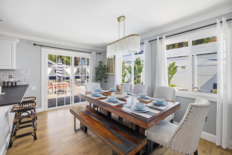 Laguna oasis Pool, Jacuzzi, Sauna Villa in Laguna Woods