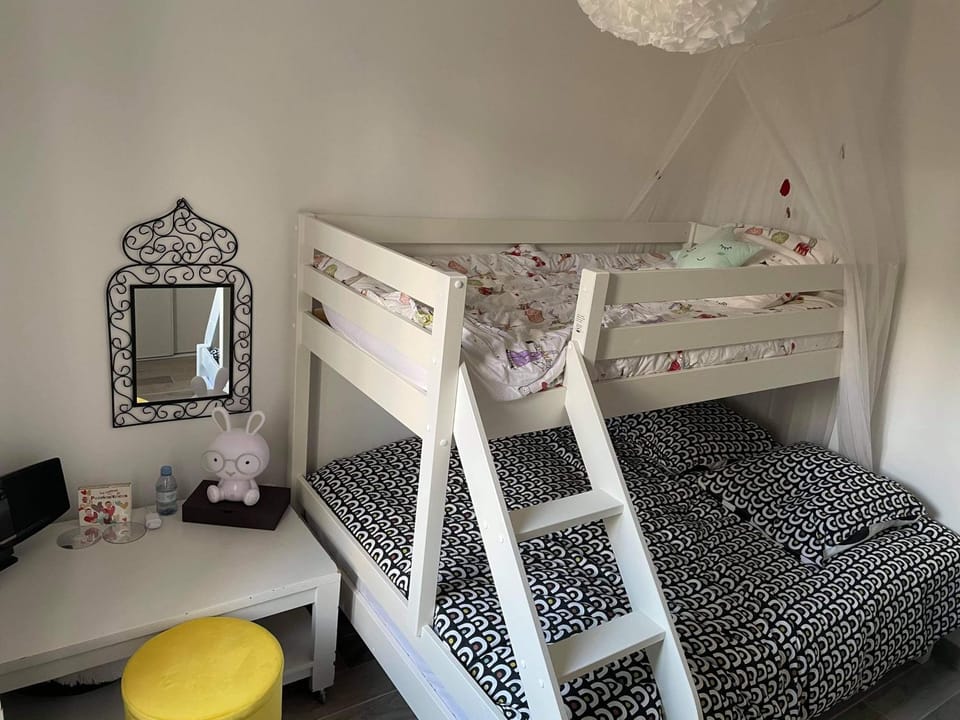 Bed, Bedroom, bunk bed