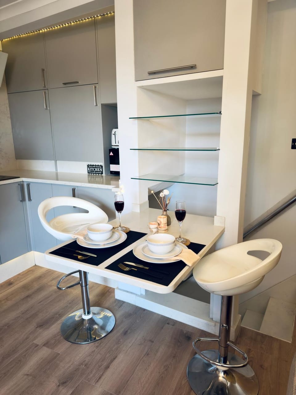 Chic Cozy Room with PS5, Mini Bar & Shared Spaces Vacation rental in Rochester