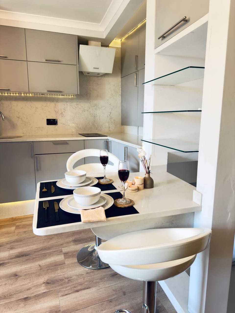Chic Cozy Room with PS5, Mini Bar & Shared Spaces Vacation rental in Rochester