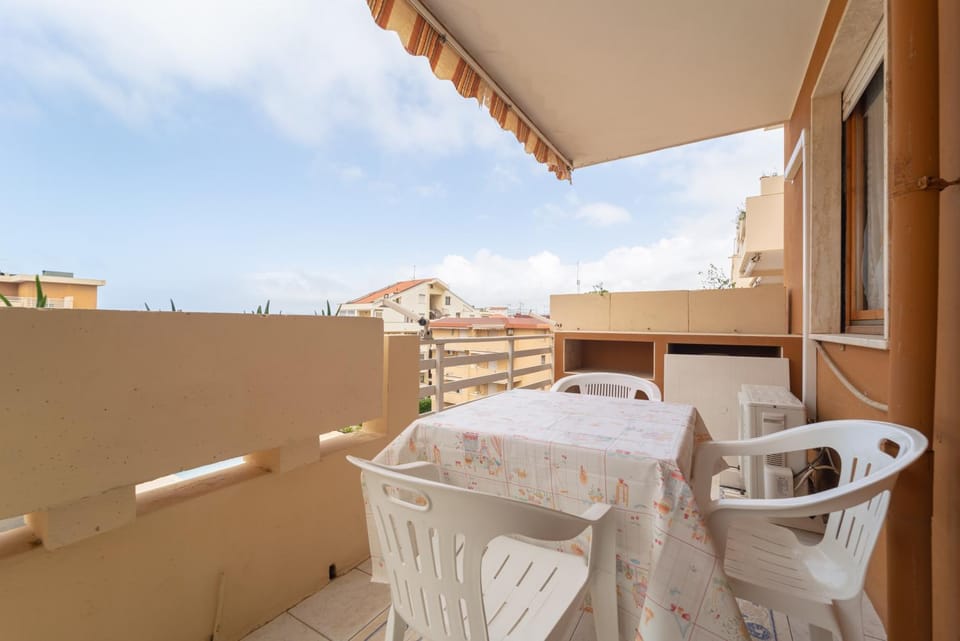 Balcony/Terrace, Dining area